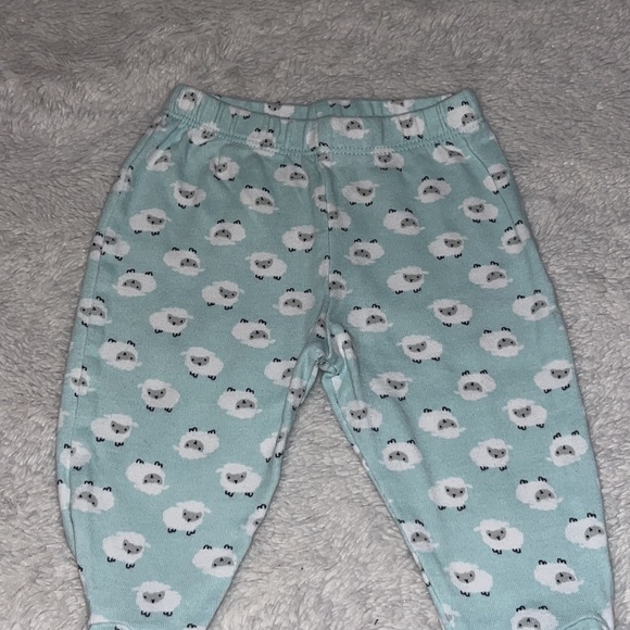 (3 for $10) bundles sheep footie pants ๐ - Picture 2 of 6